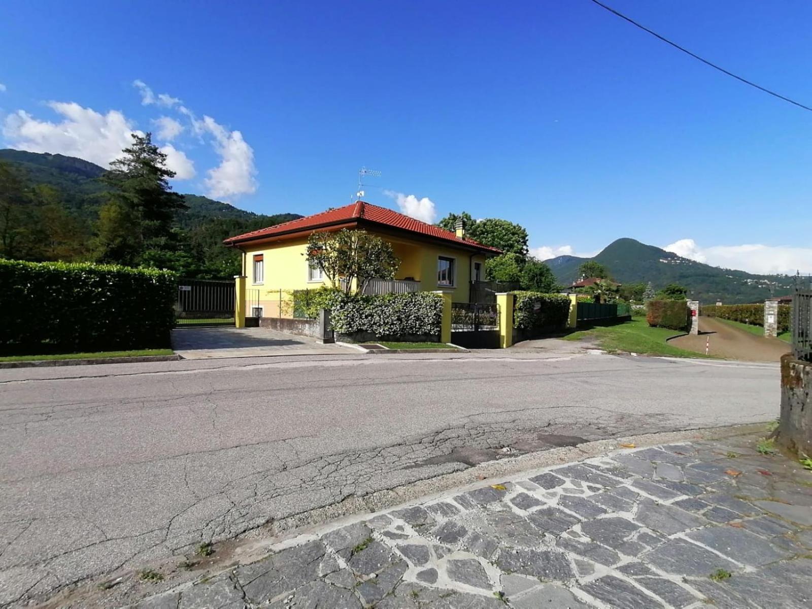 Casa Vacanza Elena San Bernardino Verbano Esterno foto